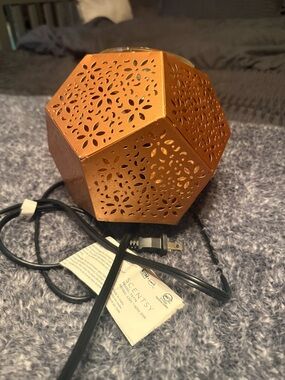 Scentsy Metallic Copper Floral Electric Warmer